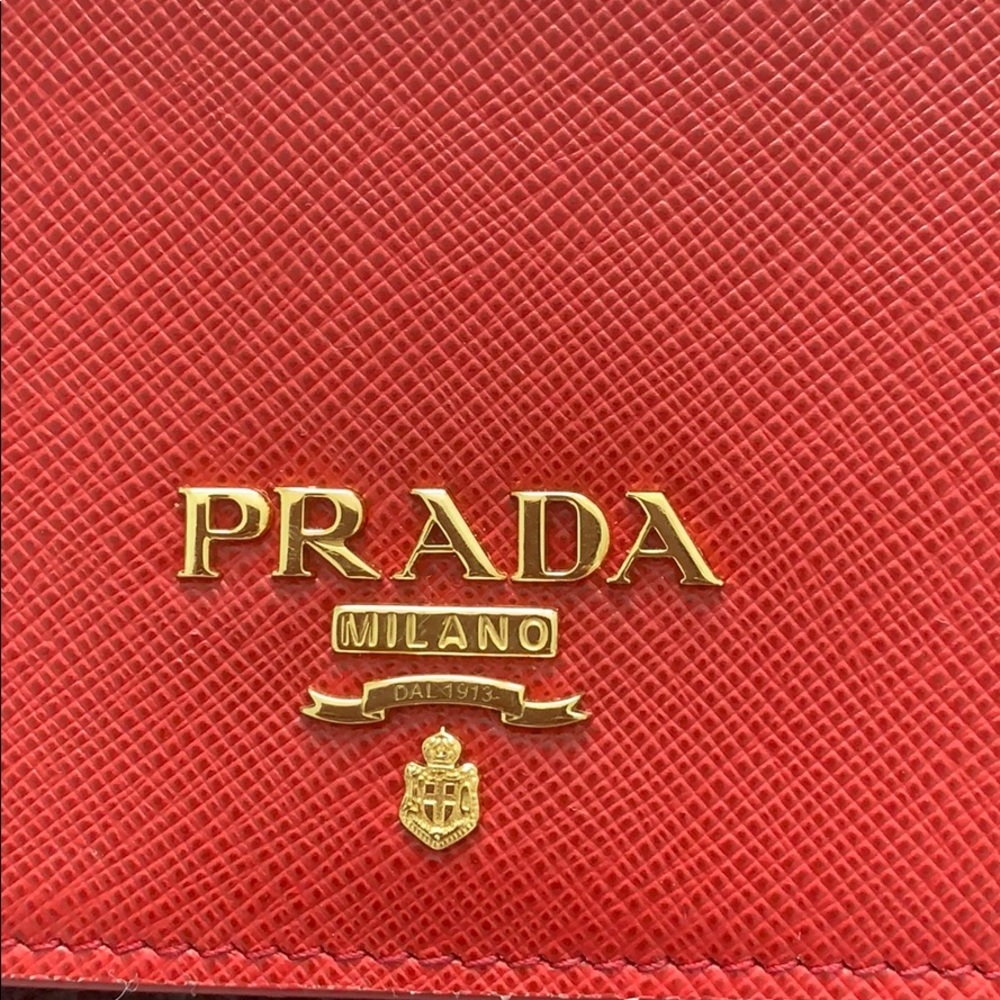 Red Prada bag! - Picture 2 of 12